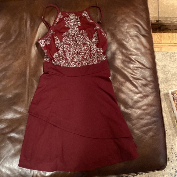 Maroon Fancy Girls A-Line Formal Dress with intricate beaded design - Picture 4 of 9